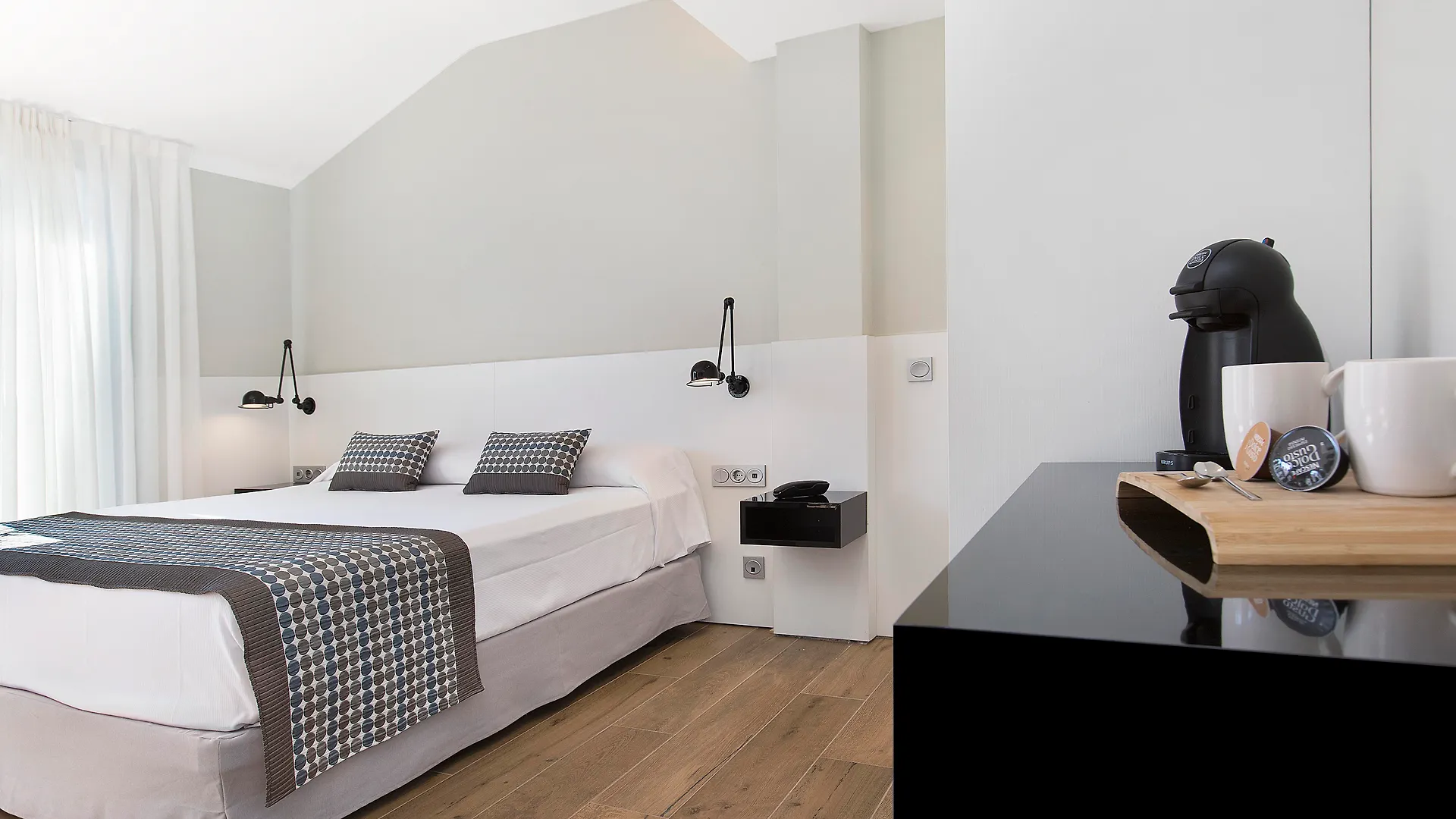 Aparthotel Odissea Park Санта-Сусанна
