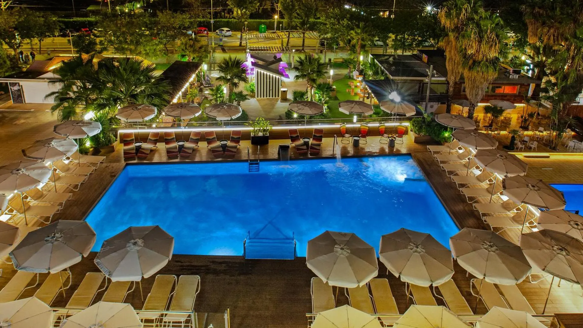 Aparthotel Odissea Park Санта-Сусанна