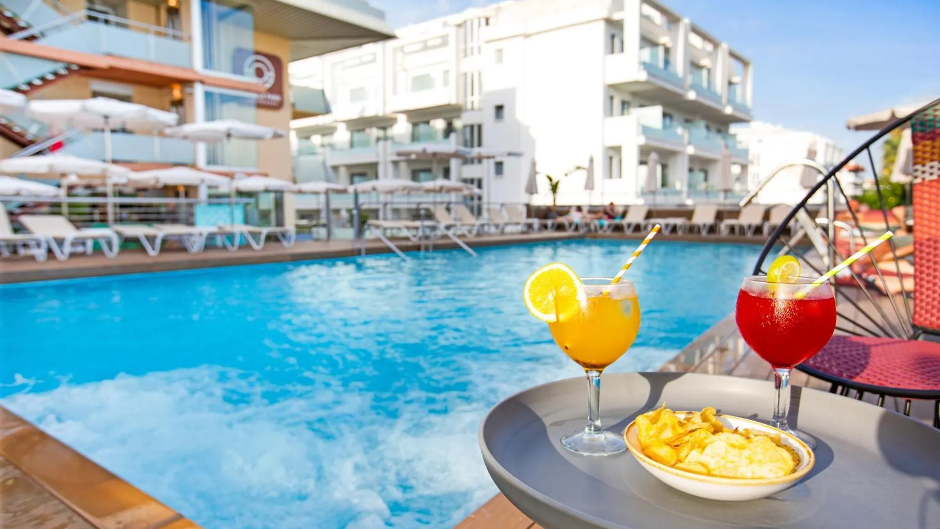 Aparthotel Odissea Park Санта-Сусанна 4*,
