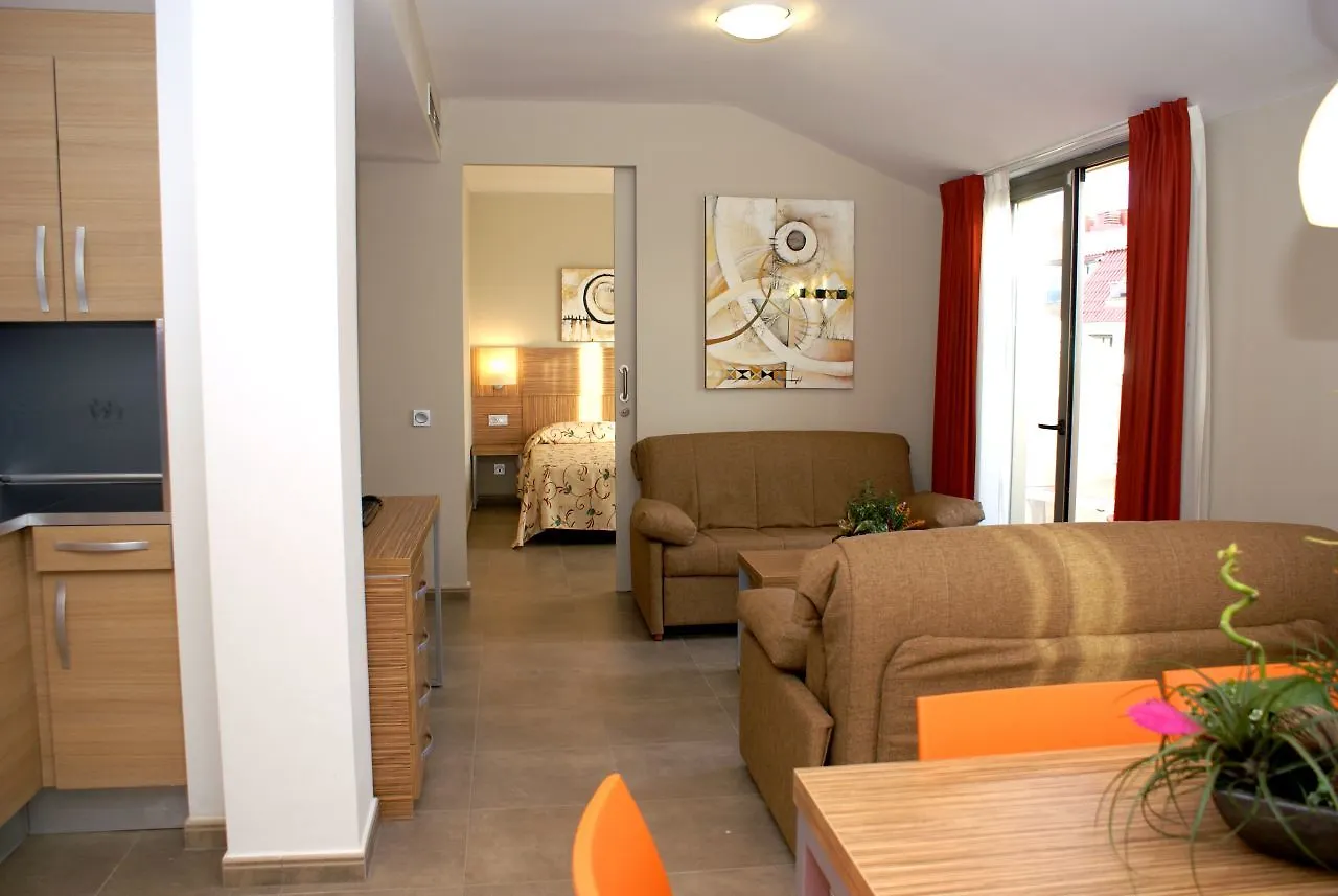 Aparthotel Odissea Park Санта-Сусанна