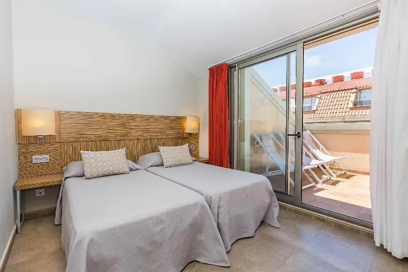 Aparthotel Odissea Park Санта-Сусанна