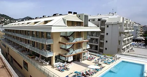 Aparthotel Odissea Park Санта-Сусанна