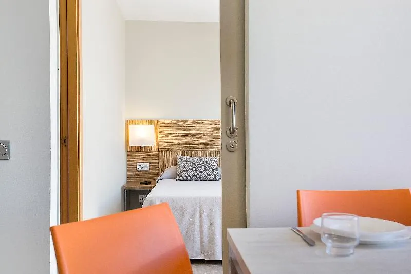Aparthotel Odissea Park Санта-Сусанна