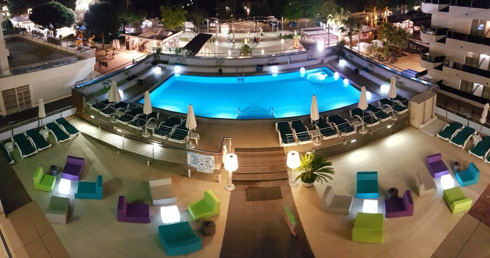 Aparthotel Odissea Park Santa Susanna 4*,  Spanyolország